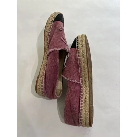 CHANEL Linen CC Espadrilles in Pink - Picture 4 of 7